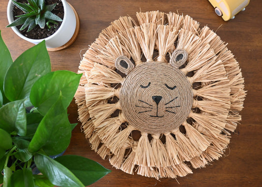 Lion Wall Hanging (Medium)